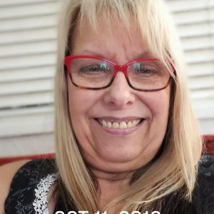 Meet your Posher, Debi